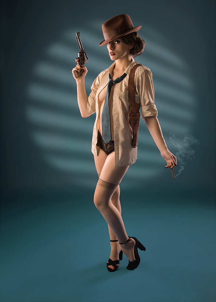 Detecetive Pinup by Chris Wooley